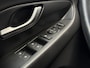 Hyundai i30 Wagon 1.5 T-GDi MHEV Premium | All Season Banden | Afn. Trekhaak 1.410kg | Navigatie | Lederen Bekleding | Stoel & Stuurverwarming | Parkeersensoren | Camera