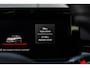 Volkswagen T-Roc R-Line First Edition | 'App-Connect' draadloze smartphone integratie | 30,5 cm display met 2D en 3D weergave | Automatische afstandsregeling (Adaptive Cruise Control)
