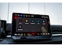 Volkswagen T-Roc R-Line First Edition | 'App-Connect' draadloze smartphone integratie | 30,5 cm display met 2D en 3D weergave | Automatische afstandsregeling (Adaptive Cruise Control)