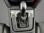 Volkswagen Passat Variant 1.4 TSI 218pk DSG PHEV GTE Business · Panoramadak · Camera · Inklap. Trekhaak · Keyless · Stoelverwarming · Apple/Android Car Play · Massagefunctie Bestuurdersstoel ·