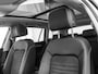 Volkswagen Passat Variant 1.4 TSI 218pk DSG PHEV GTE Business · Panoramadak · Camera · Inklap. Trekhaak · Keyless · Stoelverwarming · Apple/Android Car Play · Massagefunctie Bestuurdersstoel ·