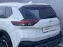 Nissan X-Trail 1.5 e-Power Tekna Automaat / Fabrieksgarantie tot 03-2028 / Navigatie / Lederen Bekleding / Stoel- en Stuurverwarming / Verwarmde Voorruit / Elektrische Kofferbak / Elektrisch Verstelbare Stoelen met Geheugen / 18" LM wielen + All Season banden /
