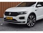 Volkswagen T-Roc 1.5 TSI 150pk DSG R-line Black style Pano | Trekhaak | Beats | 19"