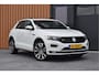Volkswagen T-Roc 1.5 TSI 150pk DSG R-line Black style Pano | Trekhaak | Beats | 19"