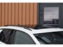 Volkswagen T-Roc 1.5 TSI 150pk DSG R-line Black style Pano | Trekhaak | Beats | 19"