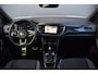 Volkswagen T-Roc 1.5 TSI 150pk DSG R-line Black style Pano | Trekhaak | Beats | 19"