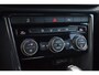 Volkswagen T-Roc 1.5 TSI 150pk DSG R-line Black style Pano | Trekhaak | Beats | 19"