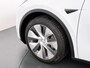 Tesla Model Y RWD 300PK LFP Accu Trekhaak Warmtepomp Leer Navi Ecc Adap.Cruise Panoramadak Camera's SOH 92,5% Stuur+Stoelverwarming Led Traffic-Aware Cruise Control Toybox Elek.Achterklep 1.600KG Trekgewicht 1e Eigenaar Origineel Nederlandse Auto