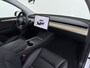 Tesla Model Y RWD 300PK LFP Accu Trekhaak Warmtepomp Leer Navi Ecc Adap.Cruise Panoramadak Camera's SOH 92,5% Stuur+Stoelverwarming Led Traffic-Aware Cruise Control Toybox Elek.Achterklep 1.600KG Trekgewicht 1e Eigenaar Origineel Nederlandse Auto