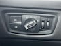 BMW 1-Serie 118i High Executive M Sport Shadow / Cruise Control / M-stuur / Apple Carplay&Android Auto / Led Koplampen / Electronic Climate Control / Voorstoelen Verwarmd / Navigatie / Parkeersensoren Voor&Achter / Hifi Speakers