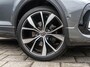 Volkswagen T-Roc 1.5 TSI R-Line - panorama - trekhaak - camera - black style - stuur+stoelverwarming - App connect - Keyless