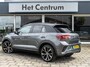 Volkswagen T-Roc 1.5 TSI R-Line - panorama - trekhaak - camera - black style - stuur+stoelverwarming - App connect - Keyless