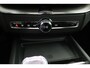 Volvo XC60 T8 Plug-in hybrid AWD Ultra Black Edition Exec | Bowers&Wilkins | Luchtvering | Snel Rijden | Massage | Stoelverwarming en Ventilatie |