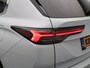 Mitsubishi Outlander 2.4 PHEV Instyle | Stoelverwarming Voor en Achter | Elektrische Achterklep | Yamaha audio | Panoramadak | Stoelmassage |