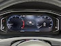 Volkswagen T-Roc 1.5 TSI 150pk R-line | Panoramadak | Virtueel cockpit | Adaptieve cruise | Lane assist | Trekhaak afneembaar | 19 inch velgen | Apple CarPlay | Navigatie | Camera | Elektrische achterklep | Keyless | LED | DAB | Volledig onderhouden