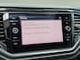 Volkswagen T-Roc 1.5 TSI 150pk R-line | Panoramadak | Virtueel cockpit | Adaptieve cruise | Lane assist | Trekhaak afneembaar | 19 inch velgen | Apple CarPlay | Navigatie | Camera | Elektrische achterklep | Keyless | LED | DAB | Volledig onderhouden
