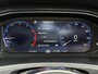 Volkswagen T-Roc 1.5 TSI 150pk R-line | Panoramadak | Virtueel cockpit | Adaptieve cruise | Lane assist | Trekhaak afneembaar | 19 inch velgen | Apple CarPlay | Navigatie | Camera | Elektrische achterklep | Keyless | LED | DAB | Volledig onderhouden