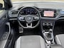Volkswagen T-Roc 1.5 TSI 150pk R-line | Panoramadak | Virtueel cockpit | Adaptieve cruise | Lane assist | Trekhaak afneembaar | 19 inch velgen | Apple CarPlay | Navigatie | Camera | Elektrische achterklep | Keyless | LED | DAB | Volledig onderhouden