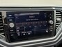 Volkswagen T-Roc 1.5 TSI 150pk R-line | Panoramadak | Virtueel cockpit | Adaptieve cruise | Lane assist | Trekhaak afneembaar | 19 inch velgen | Apple CarPlay | Navigatie | Camera | Elektrische achterklep | Keyless | LED | DAB | Volledig onderhouden