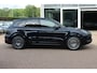 Porsche Cayenne 3.0 E-Hybrid / Trekhaak / Panoramadak / 360Camera / Softclose / Bose / 21'' / Luchtvering / Sportdesign+Chrono / Keyless / CarPlay / Stoelverwarming / Dodehoek / DAB / Cruise Control
