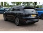 Porsche Cayenne 3.0 E-Hybrid / Trekhaak / Panoramadak / 360Camera / Softclose / Bose / 21'' / Luchtvering / Sportdesign+Chrono / Keyless / CarPlay / Stoelverwarming / Dodehoek / DAB / Cruise Control