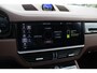 Porsche Cayenne 3.0 E-Hybrid / Trekhaak / Panoramadak / 360Camera / Softclose / Bose / 21'' / Luchtvering / Sportdesign+Chrono / Keyless / CarPlay / Stoelverwarming / Dodehoek / DAB / Cruise Control