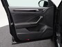 Volkswagen T-Roc 1.5 TSi 150 Pk Automaat R-Line Business | Trekhaak | Stoelverwarming | Camera | Adaptive Cruise | Carplay | Navigatie | 17 Inch | 20.604 Km !!