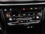 Volkswagen T-Roc 1.5 TSi 150 Pk Automaat R-Line Business | Trekhaak | Stoelverwarming | Camera | Adaptive Cruise | Carplay | Navigatie | 17 Inch | 20.604 Km !!