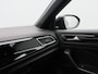 Volkswagen T-Roc 1.5 TSi 150 Pk Automaat R-Line Business | Trekhaak | Stoelverwarming | Camera | Adaptive Cruise | Carplay | Navigatie | 17 Inch | 20.604 Km !!