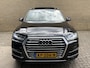 Audi Q7 3.0 TDI V6 374pk E-tron Quattro Sport | S-line | Panoramadak | Trekhaak wegklapbaar | Luchtvering | S-line lederen interieur (memory) | Stoel&stuurverwarming | Adaptieve cruise | Lane assist | LED | Apple CarPlay | 22 inch velgen | Virtueel cockpit | Volledig onderhouden