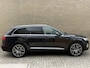 Audi Q7 3.0 TDI V6 374pk E-tron Quattro Sport | S-line | Panoramadak | Trekhaak wegklapbaar | Luchtvering | S-line lederen interieur (memory) | Stoel&stuurverwarming | Adaptieve cruise | Lane assist | LED | Apple CarPlay | 22 inch velgen | Virtueel cockpit | Volledig onderhouden