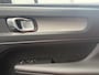 Volvo XC40 2.0 T4 Inscription | Trekhaak | Stoelverwarming | Parkeer camera | BLIS | Leder | Parkeersensoren | Cruise control | Metallic lak |