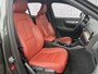 Volvo XC40 2.0 T4 Inscription | Trekhaak | Stoelverwarming | Parkeer camera | BLIS | Leder | Parkeersensoren | Cruise control | Metallic lak |