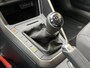 Volkswagen Polo 1.0 TSI R-Line Edition Navigatiesysteem | Parkeersensoren voor en achter | Metallic lak | Airconditioning | Adaptieve cruise control | Multifunctioneel stuurwiel | Getint glas