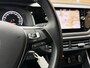 Volkswagen Polo 1.0 TSI R-Line Edition Navigatiesysteem | Parkeersensoren voor en achter | Metallic lak | Airconditioning | Adaptieve cruise control | Multifunctioneel stuurwiel | Getint glas