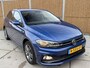 Volkswagen Polo 1.0 TSI R-Line Edition Navigatiesysteem | Parkeersensoren voor en achter | Metallic lak | Airconditioning | Adaptieve cruise control | Multifunctioneel stuurwiel | Getint glas
