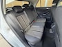 Volkswagen T-Roc 1.0 TSI Style Trekhaak | Climate control | Navigatiesysteem | Cruise control adaptief | DAB ontvangst | Getint glas | Smartphone intergratie | Parkeersensoren voor en achter