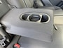 Volkswagen T-Roc 1.0 TSI Style Trekhaak | Climate control | Navigatiesysteem | Cruise control adaptief | DAB ontvangst | Getint glas | Smartphone intergratie | Parkeersensoren voor en achter