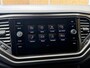 Volkswagen T-Roc 1.0 TSI Style Trekhaak | Climate control | Navigatiesysteem | Cruise control adaptief | DAB ontvangst | Getint glas | Smartphone intergratie | Parkeersensoren voor en achter