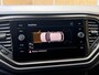 Volkswagen T-Roc 1.0 TSI Style Trekhaak | Climate control | Navigatiesysteem | Cruise control adaptief | DAB ontvangst | Getint glas | Smartphone intergratie | Parkeersensoren voor en achter