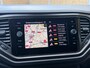 Volkswagen T-Roc 1.0 TSI Style Trekhaak | Climate control | Navigatiesysteem | Cruise control adaptief | DAB ontvangst | Getint glas | Smartphone intergratie | Parkeersensoren voor en achter