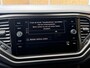 Volkswagen T-Roc 1.0 TSI Style Trekhaak | Climate control | Navigatiesysteem | Cruise control adaptief | DAB ontvangst | Getint glas | Smartphone intergratie | Parkeersensoren voor en achter