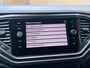 Volkswagen T-Roc 1.0 TSI Style Trekhaak | Climate control | Navigatiesysteem | Cruise control adaptief | DAB ontvangst | Getint glas | Smartphone intergratie | Parkeersensoren voor en achter