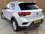 Volkswagen T-Roc 1.0 TSI Style Trekhaak | Climate control | Navigatiesysteem | Cruise control adaptief | DAB ontvangst | Getint glas | Smartphone intergratie | Parkeersensoren voor en achter