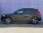 Volvo XC40 1.5 T2 R-Design | Keyless entry/start | Stoel en stuurverwarming | Parkeersensoren V+A | Parkeercamera | Extra getint glas | 19" lm velgen | Apple carplay/android auto |