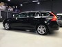 Volvo V60 2.4 D5 Twin Engine Momentum I AWD I Clima I Cruise I Navi I Xenon I Stoelverw I 17inch I 3-2027 Apk + Kln Brt I Euro 6 .