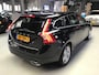 Volvo V60 2.4 D5 Twin Engine Momentum I AWD I Clima I Cruise I Navi I Xenon I Stoelverw I 17inch I 3-2027 Apk + Kln Brt I Euro 6 .