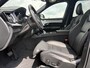 Volvo XC90 T8 Plug-in hybrid AWD Ultra Dark Exec. Ed. | Google | Long Range | Bowers & Wilkins Audio | Memory | Luchtvering | Stoelventilatie | Massage | Panoramadak | Gelamineerde Zijruiten Rondom | Nappa Lederen Bekleding | Zwarte Hemelbekleding | Keyless | Getint Glas | Stoel-/Stuurverwarming | Zitverlenging | Elek. Achterklep | 22" LM