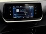 Peugeot 2008 1.2 PureTech Active Pack Apple carplay, Parkeersensoren, Stoelverwarming, Cruise control, Rijstrook correctie, Lichtmetalen velgen