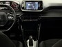 Peugeot 2008 1.2 PureTech Active Pack Apple carplay, Parkeersensoren, Stoelverwarming, Cruise control, Rijstrook correctie, Lichtmetalen velgen